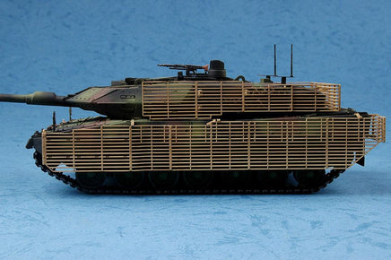 1/35 Hobby Boss Leopard 2A6M CA N 82458.