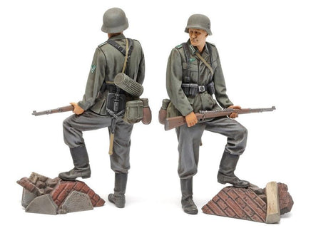 1/35 Tamiya German Infantry Set Mid-WWII 35371 - MPM Hobbies