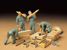 1/35 Tamiya German Tank Ammo-Loading Crew 35188 - MPM Hobbies