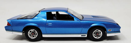 1/32 Atlantis Models 82 Camaro Z-28 - 2004