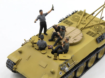1/35 ICM “Prost!”, Between Battles on Bergepanther 35343 - MPM Hobbies