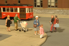 Bachmann HO Strolling Figures 33109 - MPM Hobbies