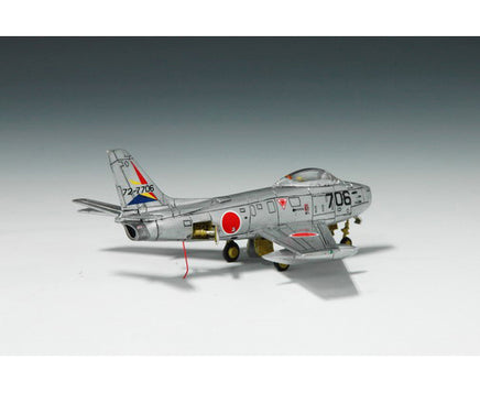 1/144 Trumpeter F-86F-40-NA Sabre - 1321