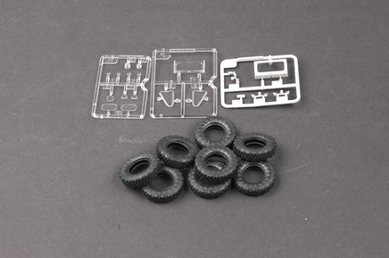 1/35 Trumpeter M1132 Stryker Engineer Squad Vehicle w/LWMR-Mine Roller/SOB - 1574