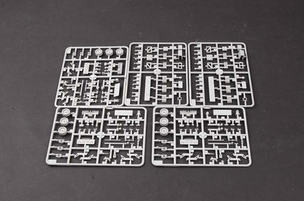 1/35 Trumpeter M1132 Stryker Engineer Squad Vehicle w/LWMR-Mine Roller/SOB - 1574