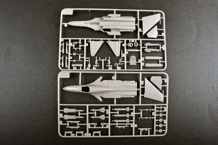 1/144 Trumpeter SUKHOI SU-34 STRIKE FLANKER - 1329