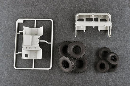 1/35 Trumpeter M983A2 HEMTT Tractor with M870A1 Semi-Trailer - 1055 - MPM Hobbies