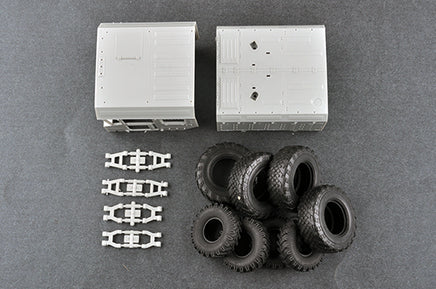 1/35 Trumpeter Russian KZKT-7428 Transporter with KZKT-9101 Semi-Trailer - 1039