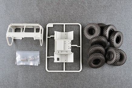 1/35 Trumpeter M1142 Tactical Fire Fighting Truck (TFFT) - 1067