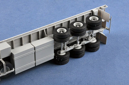 1/35 Trumpeter M915 Tractor with M872 Flatbed trailer & 40FT Container - 1015 - MPM Hobbies
