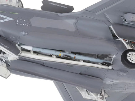 1/72 Tamiya Lockheed Martin F-35B 60793 - MPM Hobbies