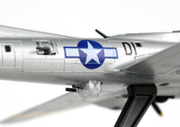 1/155 Daron B-17 Flying Fortress Liberty Belle 5402-2 - MPM Hobbies