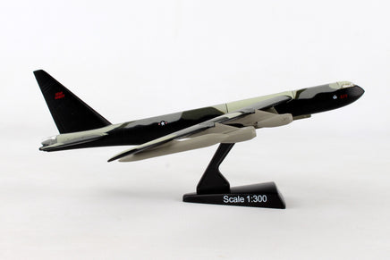 1/300 Daron B-52 USAF Stratofortress 5391