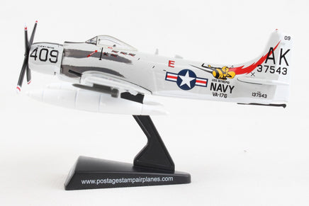 1/110 Daron A1H Skyraider Papoose Flight 5364-3