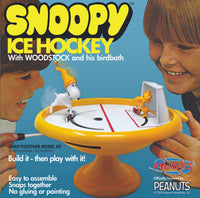 Atlantis Models Snoopy Ice Hockey w/ Woodstock and His Bird Bath - 5696