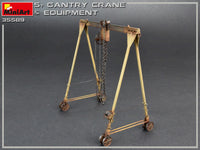 1/35 Mini Art - 5 Ton Gantry Crane & Equipment - 35589