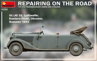 1/35 Mini Art - Repairing On The Road - 35295