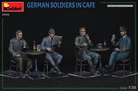 1/35 Mini Art - German Soldiers in Cafe - 35396