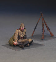 1/35 Mini Art - Soviet Soldiers Taking A Break - 35233