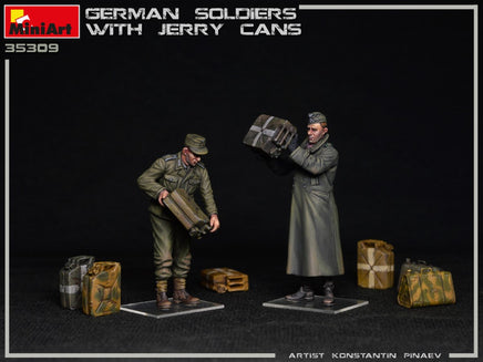 1/35 Mini Art - German Soldiers with Jerry Cans - 35286