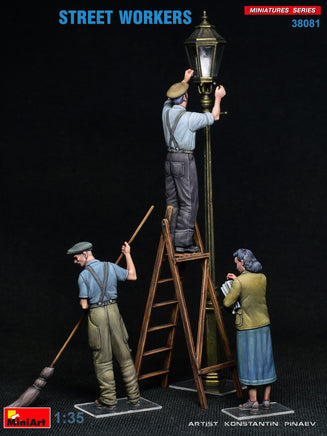 1/35 Mini Art Street Workers - 38081