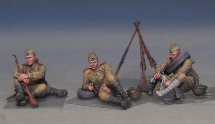 1/35 Mini Art - Soviet Soldiers Taking A Break - 35233