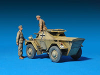 1/35 Mini Art - Leichter Pz.kpfw. 202(E) w/Crew Dingo Mk.I - 35082 - MPM Hobbies