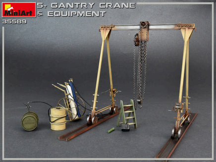 1/35 Mini Art - 5 Ton Gantry Crane & Equipment - 35589