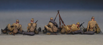 1/35 Mini Art - Soviet Soldiers Taking A Break - 35233