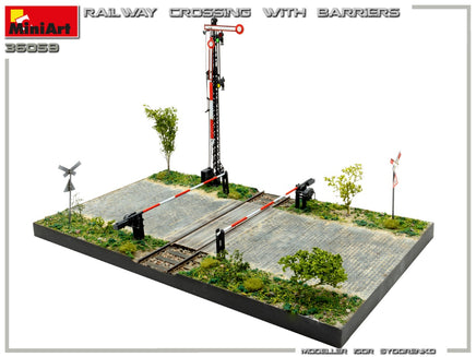 1/35 Mini Art - Railroad Crossing - 36059