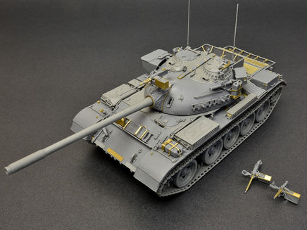 1/35 Mini Art - Tiran 4 Late Type - 37029