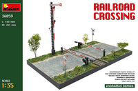 1/35 Mini Art - Railroad Crossing - 36059