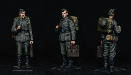 1/35 Mini Art - German Train Station Staff 1930-40's - 38010