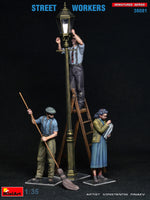 1/35 Mini Art Street Workers - 38081