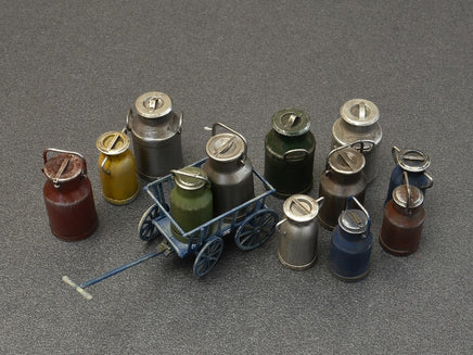 1/35 Mini Art - Milk Cans with Small Cart - 35580