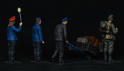 1/35 Mini Art - German Train Station Staff 1930-40's - 38010