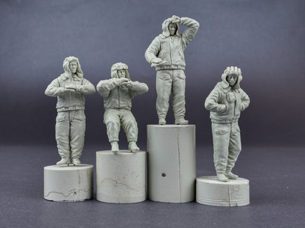 1/35 Mini Art - Soviet Tank Crew 1970-1980's Winter Uniform - 37063