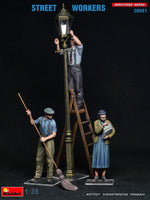 1/35 Mini Art Street Workers - 38081