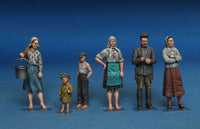 1/35 Mini Art Soviet Villagers - 38011