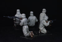 1/35 Mini Art - Soviet Assault Infantry (Winter Camouflage Cloaks) - 35226