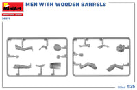 1/35 Mini Art - Men with Wooden Barrels - 38070