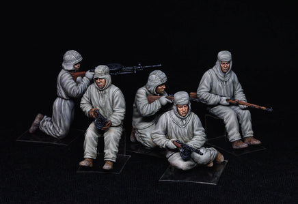 1/35 Mini Art - Soviet Assault Infantry (Winter Camouflage Cloaks) - 35226