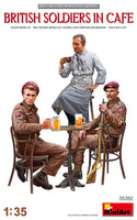 1/35 Mini Art - British Soldiers in Cafe - 35392