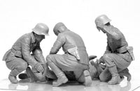 1/35 ICM WWII German Military Medical Personnel 35620