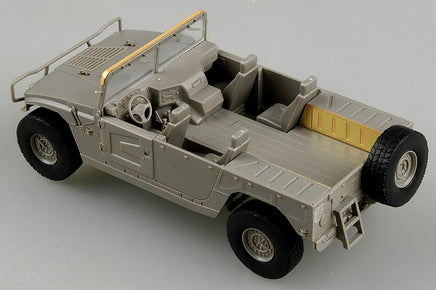 1/35 Hobby Boss Meng Shi 1.5 Ton Military Light Utility Vehicle (Parade Version) 82467