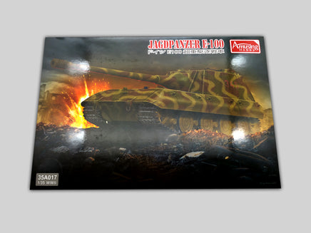1/35 Amusing Hobby Jagdpanzer E-100 35A017