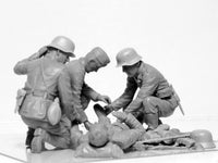 1/35 ICM WWII German Military Medical Personnel 35620