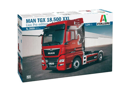 1/24 Italeri MAN TGX 18.500 XXL Lion Pro Edition 3959