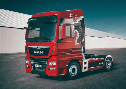 1/24 Italeri MAN TGX 18.500 XXL Lion Pro Edition 3959