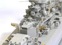 1/350 Dragon Model German Battleship Scharnhorst 1943 1040
